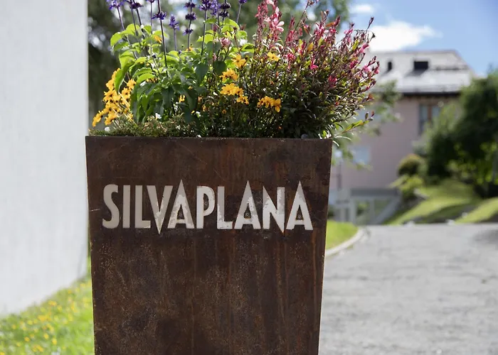 Chesa Dal Luf B6 By Interhome Apartman